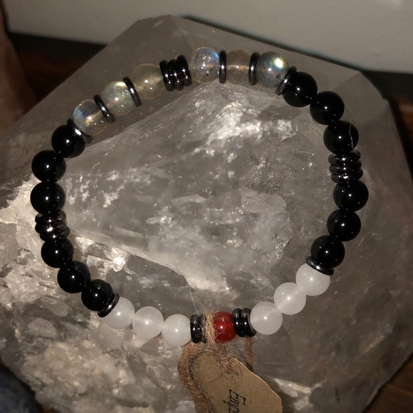 “Empath Protection” Crystal bracelet - Picture 7 of 7